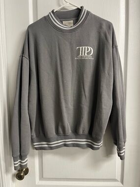 Taylor Swift Gray Striped Ribbed Crewneck Sweatshirt